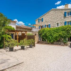 https://le-mas-de-la-vinane.fr-provencehotel.com