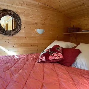 https://mas-du-temps-perdu.fr-provencehotel.com